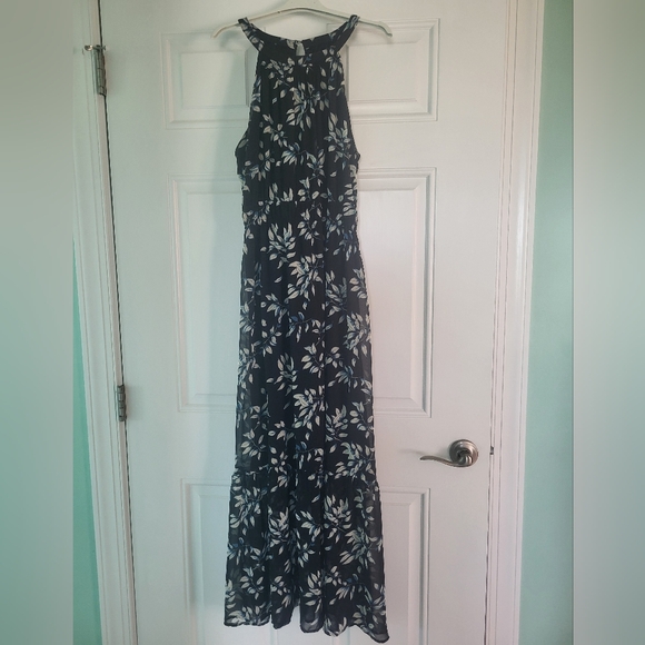 Collective Concepts Elegant Black Floral Maxi Dress - Picture 1 of 10